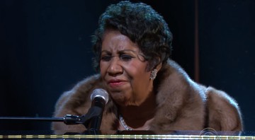 Aretha Franklin durante cerimônia do Kennedy Center Honors de 2015 - Reprodução/Vídeo