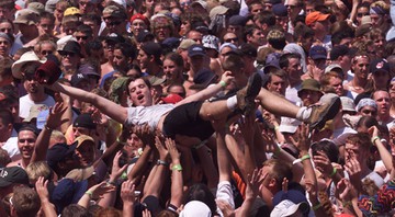 Multidão no Woodstock '99 (Foto: Frank Micelotta / Imagesdirect)