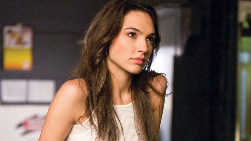 Gal Gadot como Gisele Yashar (Foto: Reprodução / Universal Pictures)