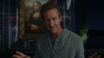 Edward Norton e Mona Lisa em Glass Onion: Um Mistério Knives Out (Foto: Divulgação/Netflix)