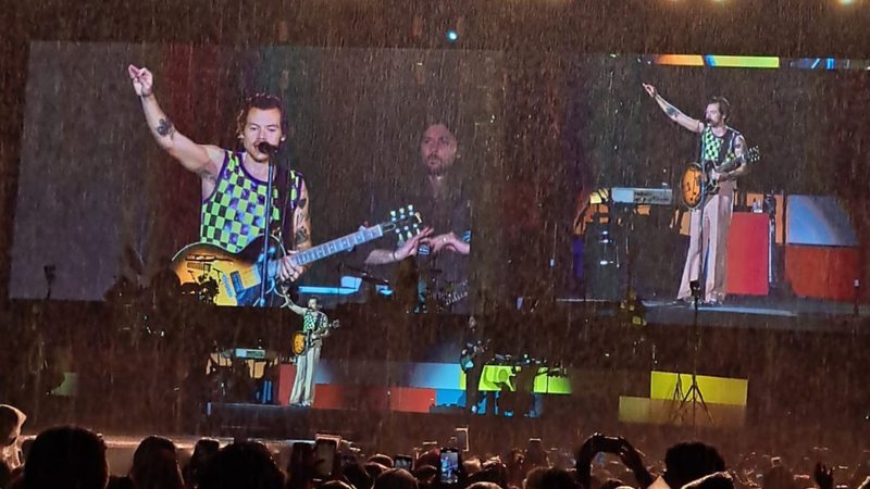 Harry Styles em primeiro show da Love On Tour no Brasil (Foto: Emanuela Lemes)