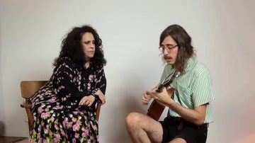 Gal Costa e Tim Bernardes (Foto: Reprodução / Youtube)