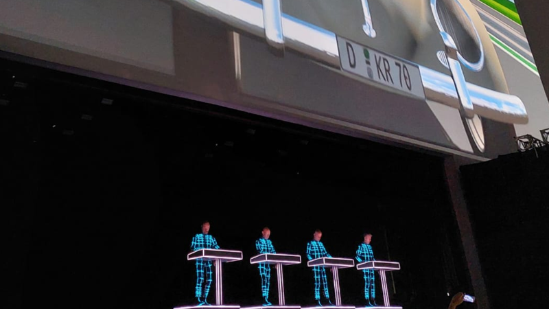 Kraftwerk no C6 Fest