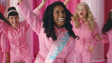 Issa Rae como Barbie Presidente em Barbie (Foto: Reprodução/Warner Bros. Discovery)