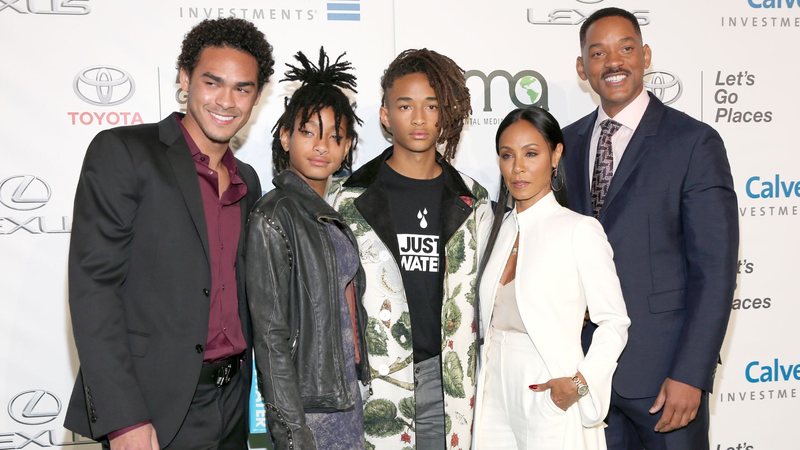 Jada Pinkett Smith e Will Smith com Trey Smith, Willow Smith e Jaden Smith (Foto: Phillip Faraone/Getty Images for Environmental Media Association)