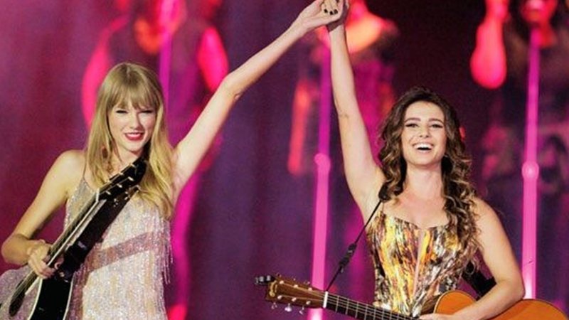 Taylor Swift e Paula Fernandes (Reprodução)