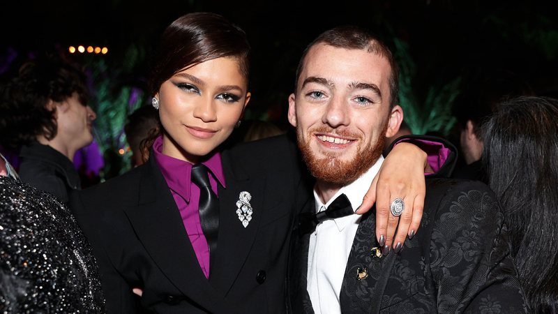 Zendaya e Angus Cloud (Reprodução)