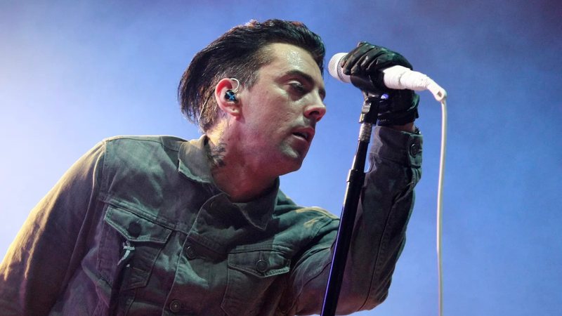 Ian Watkins foi esfaqueado na prisão no último sábado, 5  (foto:via Rolling Stone EUA)