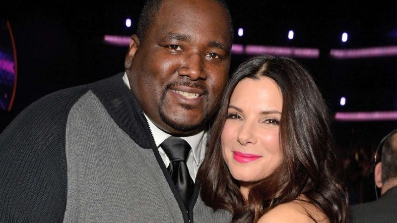 Quinton Aaron e Sandra Bullock em 2013 (Foto: Kevin Mazur / WireImage)