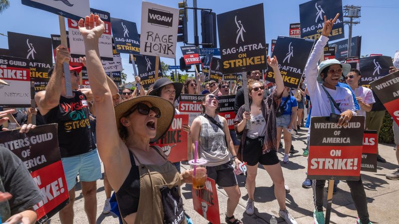 Greve de atores e roteiristas em Hollywood (Foto: David McNew/Getty Images)