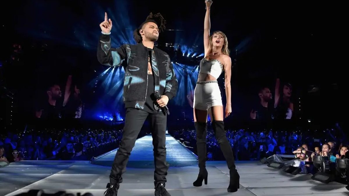 The Weeknd e Taylor Swift na The 1989 Tour, em 2015 (Getty Images)