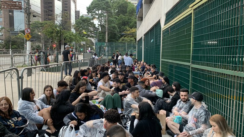 Fila para o show de The Weeknd em São Paulo (Reprodução/X)