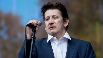 Shane MacGowan fez sucesso como integrante do The Pogues (Foto: Tristan Fewings/Getty Images)