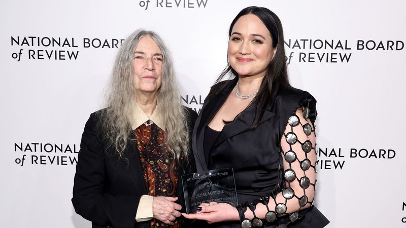 Patti Smith e Lily Gladstone (Foto: Jamie McCarthy/Getty Images)