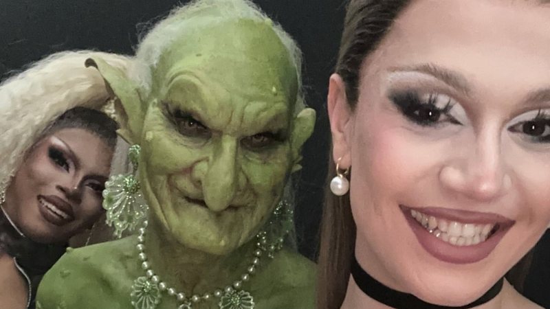 Quem é o goblin verde, que roubou a cena no tapete vermelho do Emmy Awards? (Foto: Reprodução/Instagram/@marciax3nyc)