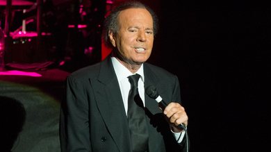 Julio Iglesias (Foto: Samir Hussein/Getty Images)