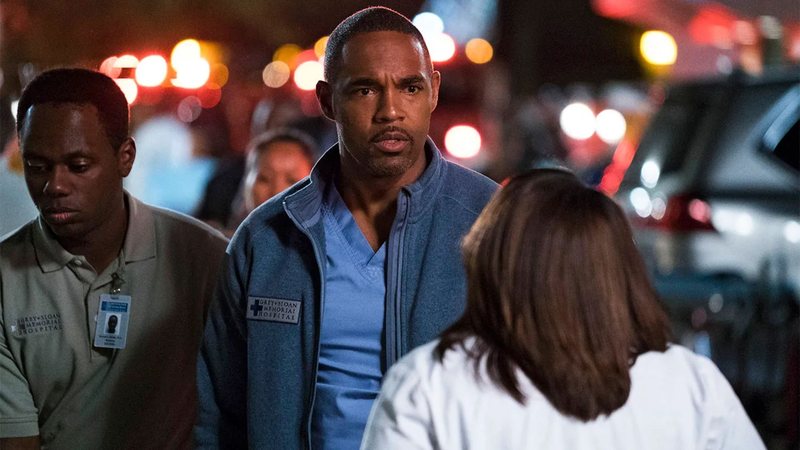 Jason George negocia retorno a Grey's Anatomy após o fim de Station 19 (Foto: Divulgação/ABC)