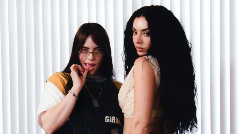 Billie Eilish e Charli xcx para o clipe do remix de 'Guess' (Foto: Terrence O’Connor)