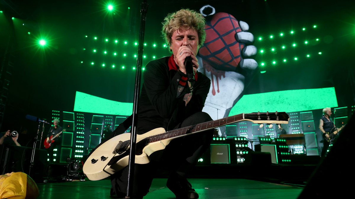 Billie Joe Armstrong em apresentação do Green Day (Foto: Kevin Mazur/Getty Images)