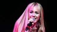 Miley Cyrus como Hannah Montana, durante show no Gibson Amphitheatre em 2006 (Foto: Jeffrey Mayer/WireImage)