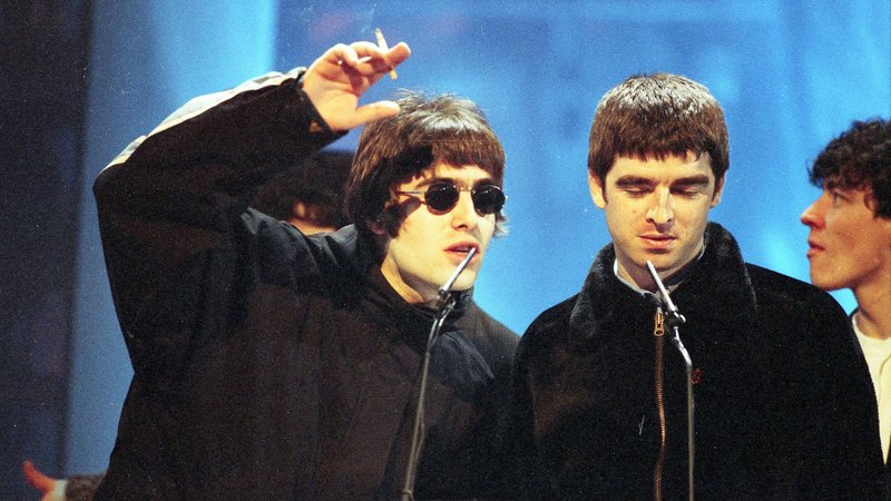 Liam e Noel Gallagher formam Oasis (Foto: JMEnternational/Getty Images)