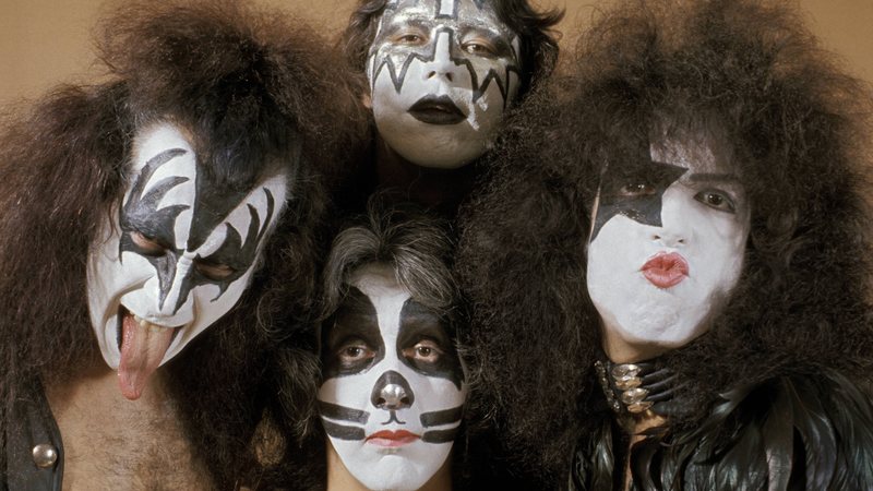 Kiss em 1976 (Foto: Fin Costello/Redferns)