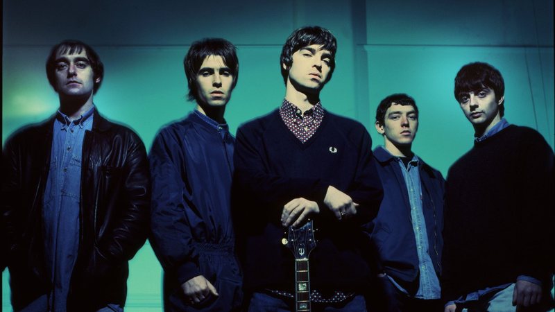 Formação original do Oasis, com Paul "Bonehead" Arthurs, Liam Gallagher, Noel Gallagher, Tony McCarroll e Paul McGuigan, em 1993 (Foto: James Fry/Getty Images)