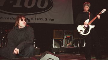 Liam e Noel Gallagher em show do Oasis (Foto: Dave Hogan/Getty Images)