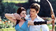 Anne Hathaway e Chris Pine em 'O Diário da Princesa 2' (Foto: Reprodução)