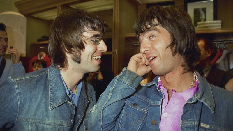 Liam e Noel Gallagher, do Oasis (Foto: Dave Benett / Getty Images)