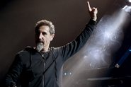 Serj Tankian, vocalista do System of a Down, em 2018 - Foto: Kevin Winter / Getty Images