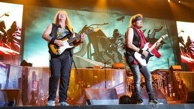 Adrian Smith e Dave Murray, do Iron Maiden - Foto: Kevin Mazur / Getty Images for Power Trip