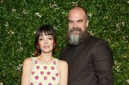 Lily Allen e David Harbour em junho de 2024 (Foto: Sean Zanni/WireImage)