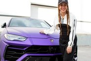 Shakira sorteou Lamborghini Urus roxo (Foto: Reprodução/Instagram)