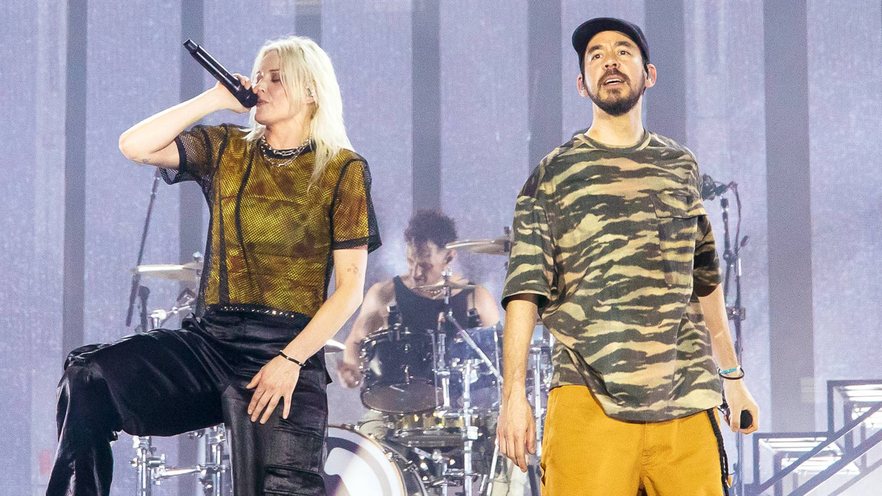 Linkin Park, com Emily Armstrong e Mike Shinoda, ao vivo em 2025 - Foto: Medios y Media / Getty Images