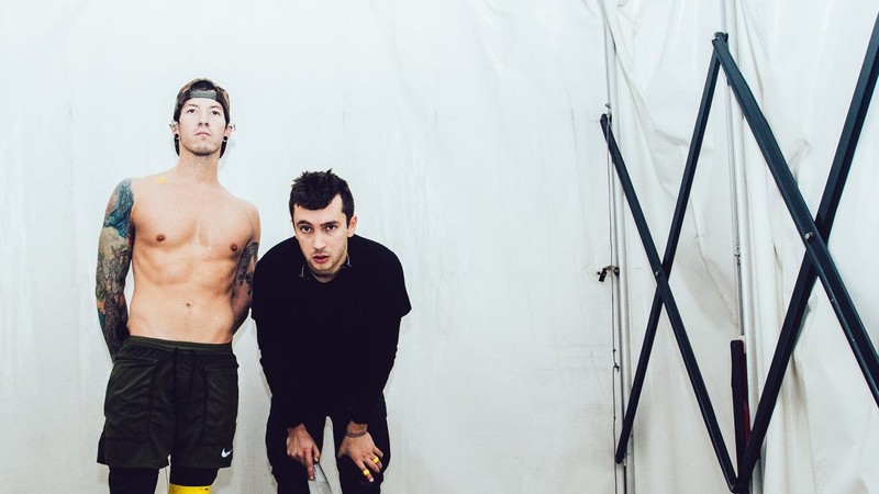 Josh Dun e Tyler Joseph, o Twenty One Pilots (Foto: Reprodução / Facebook)