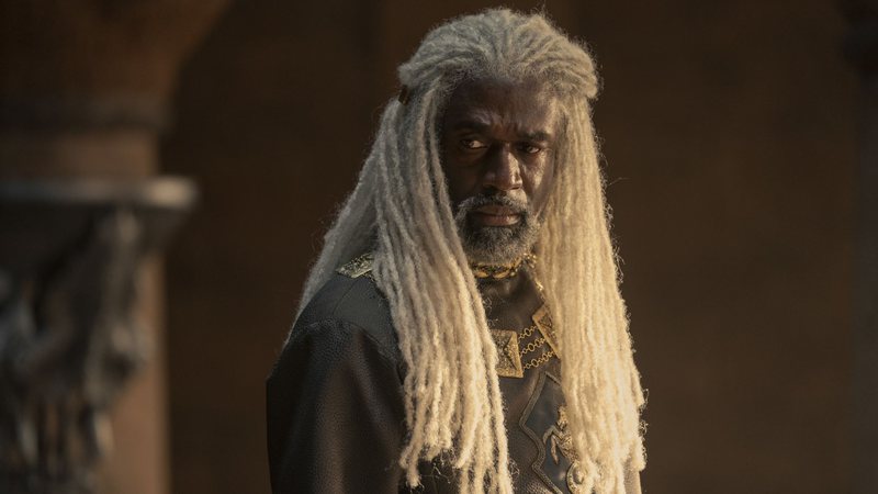 Steve Toussaint como Corlys Velaryon em A Casa do Dragão (Foto: Reprodução/HBO)