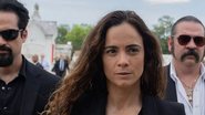 Alice Braga em A Rainha do Sul, série produzida pela Netflix (Foto: reprodução / Netflix)