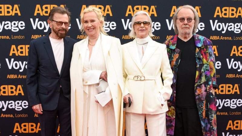 Integrantes do ABBA em tapete vermelho (Foto: Getty Images)