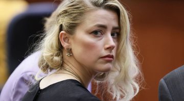 Amber Heard perdeu a ação judicial de difamação movida por Johnny Depp - Amber Heard (Foto: Reprodução/Variety)