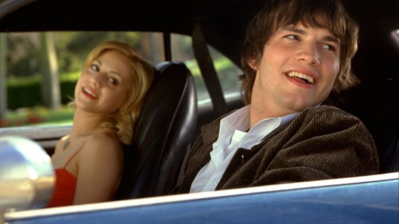 Ashton Kutcher e Brittany Murphy em Recém-Casados (Foto: Divulgação)