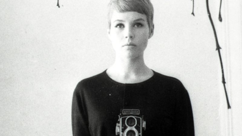 Astrid Kirchherr jovem (Foto: Reprodução/Facebook)