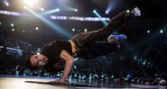 B-Boy Ronnie Abaldonado durante finais do Red Bull BC One, em 2013 (Foto: Romina Amato/Red Bull via Getty Images)