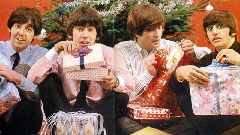 Beatles no especial de Natal do fã-clube da banda (Foto: Reprodução)