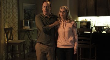 Bob Odenkirk e Rhea Seehorn na 6ª temporada de Better Call Saul (Foto: Reprodução/AMC)