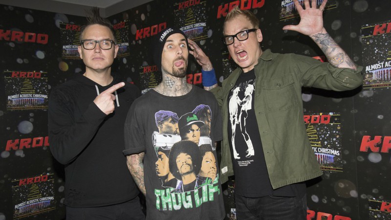 Mark Hoppus, Travis Barker e Matt Skiba (Foto:Amy Harris/Invision/AP)