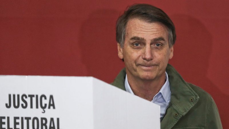 Jair Bolsonaro lança seu voto em 28 de outubro de 2018 (Foto: Ricardo Moraes-Pool/Getty Images)