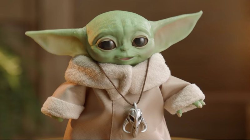 Boneco do Baby Yoda, da Hasbro (Foto: Reprodução / YouTube)