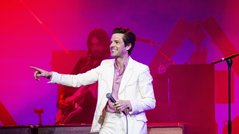 Brandon Flowers no estádio AT&T (Foto: Amy Harris/AP)