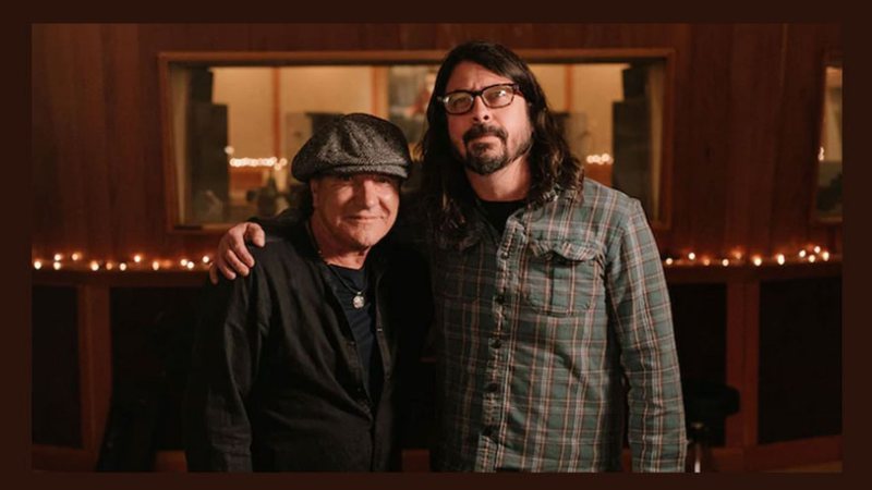 Brian Johnson, o vocalista do AC/DC, e Dave Grohl, líder do Foo Fighters (Foto: Divulgação)